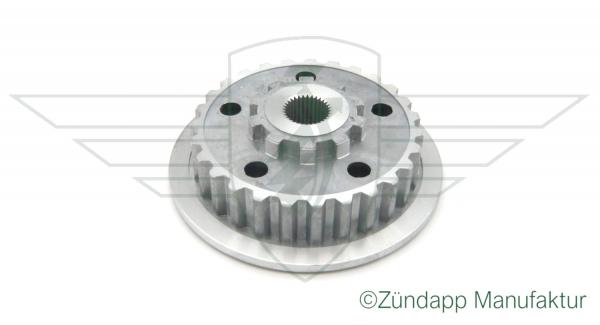 Clutch hub